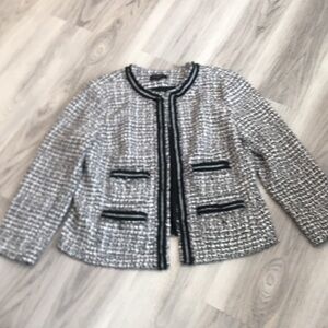 Beautiful Talbots Blazer Size 16P